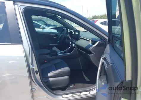 2025 Toyota Rav4 Hybrid Xse from USA, damaged, VIN 4T3E6RFV6SU188548